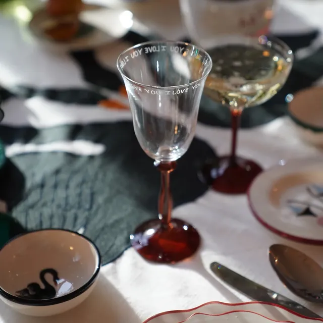 class="object-cover"