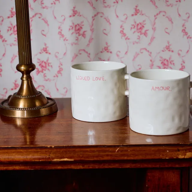 class="object-cover"