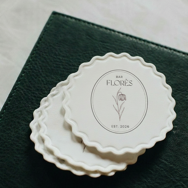 class="object-cover"